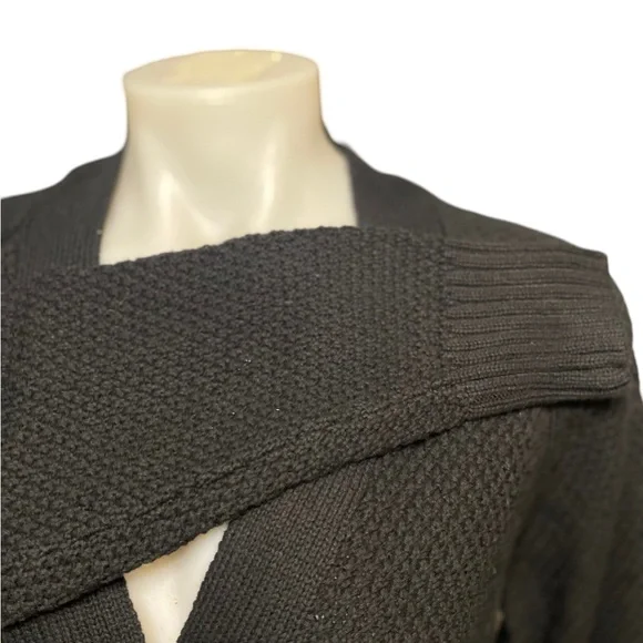 GAP Cable knit cardigan sweater. Size XS - Picture 7 of 8